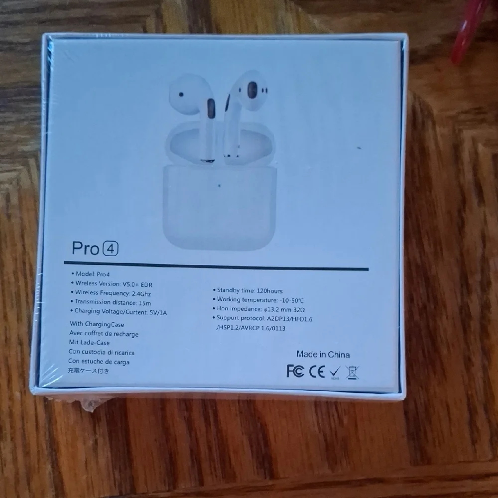 Pro 4 Wireless Earbuds - Silver
